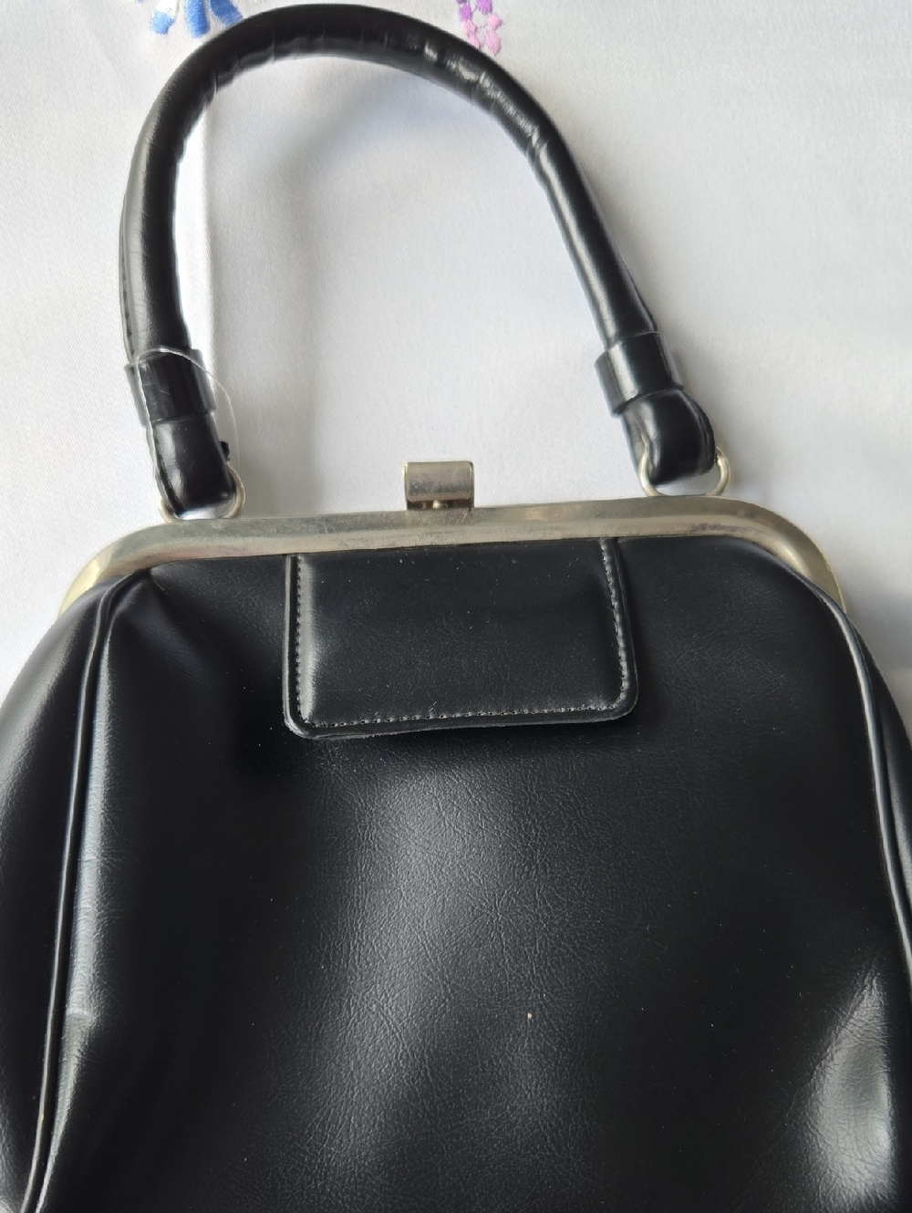 Garay Vintage 1950s Handbag With Silver Tone Closure